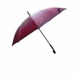 parapluie antivent à rayures rouges et noires