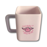 tasse carrée « angel » — intérieur rose & anse lavande
